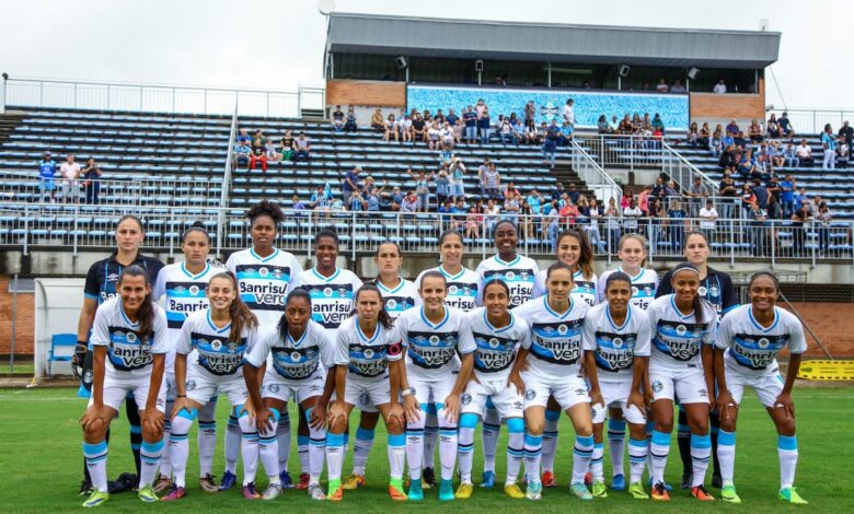 Equipe feminina do Grêmio em 2017