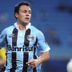 Kleber Gladiador jogando pelo Grêmio