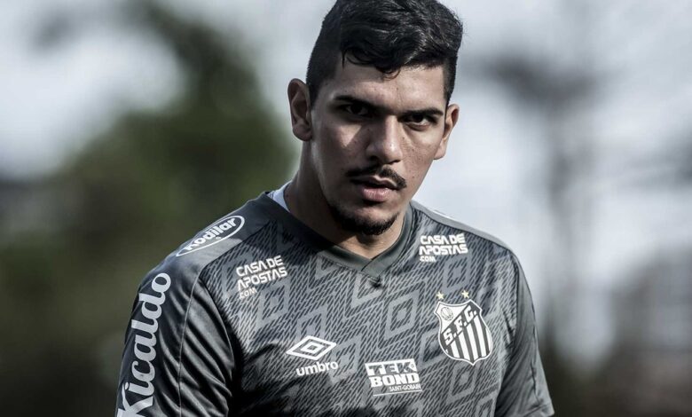 João Paulo, goleiro do Santos