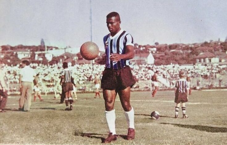 Juarez Teixeira com a camisa do Grêmio