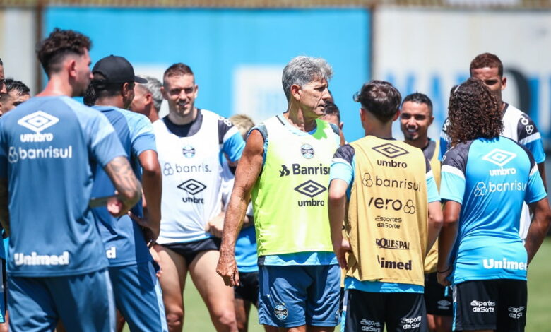 Equipe do Grêmio em treino