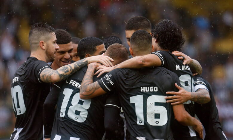 Jogadores do Botafogo reunidos