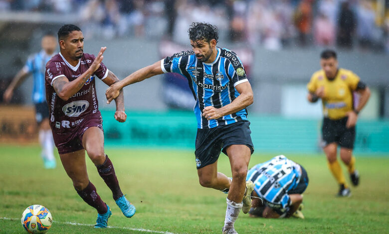 Diego Costa durante Grêmio x Caxias